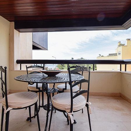 Stylish One Bedroom Apartment With Swimming Pool Cascais Exterior photo
