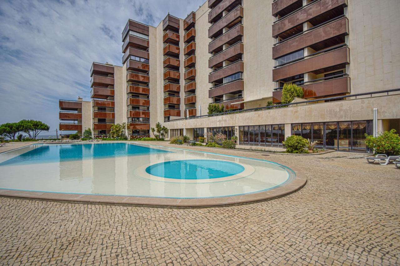 Stylish One Bedroom Apartment With Swimming Pool Cascais Exterior photo